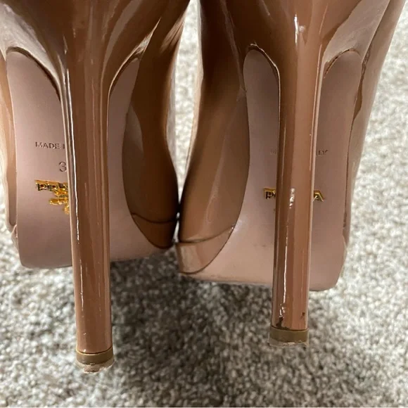 PRADA MILANO Sz:7